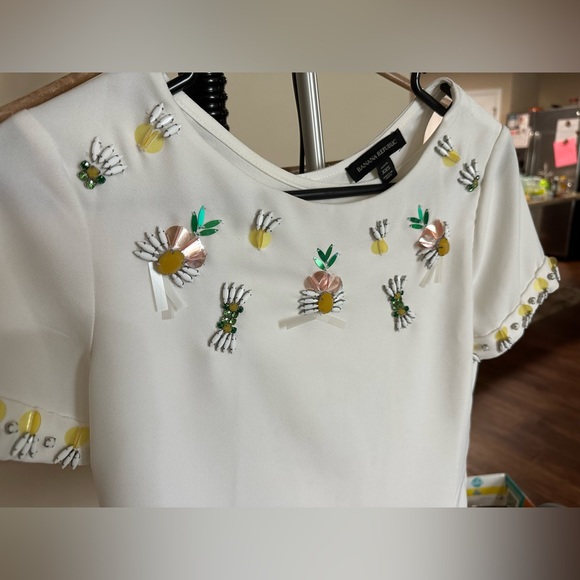 Banana Republic pineapple embellish top - Picture 4 of 4